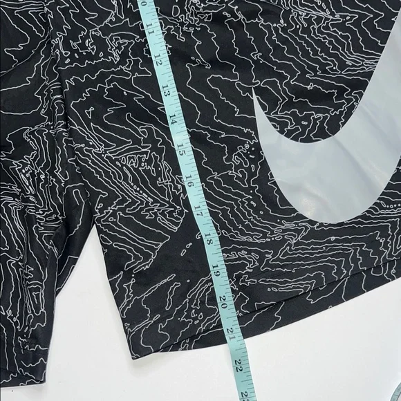 Nike Men's Drifit Black Patterned Athletic Shorts - Picture 10 of 11